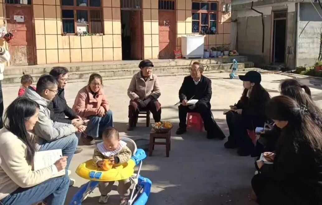 圖2 調(diào)解現(xiàn)場(chǎng).jpg