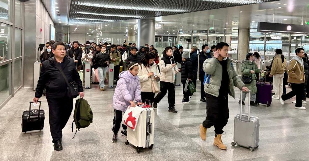 新春走基層丨春運新站新線路 春風(fēng)得意啟新程